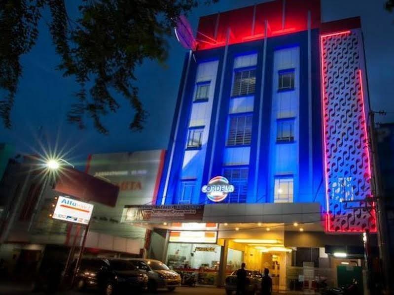 Cordela Hotel Medan Exteriör bild