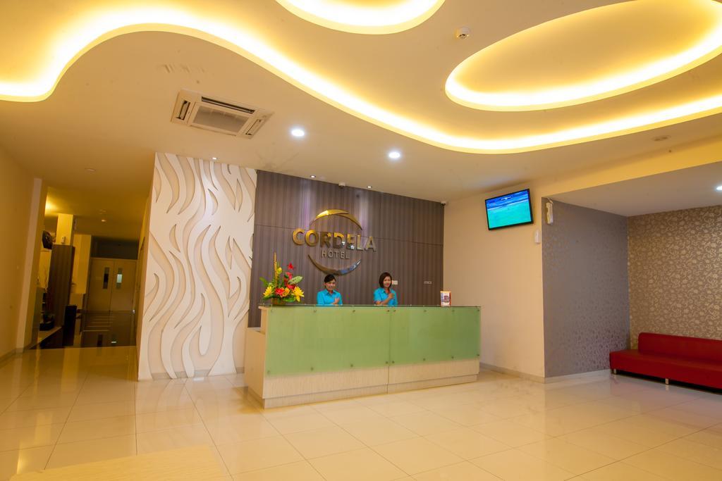 Cordela Hotel Medan Exteriör bild